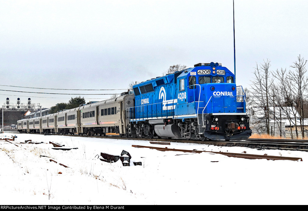 NJT 4208 on train 1147